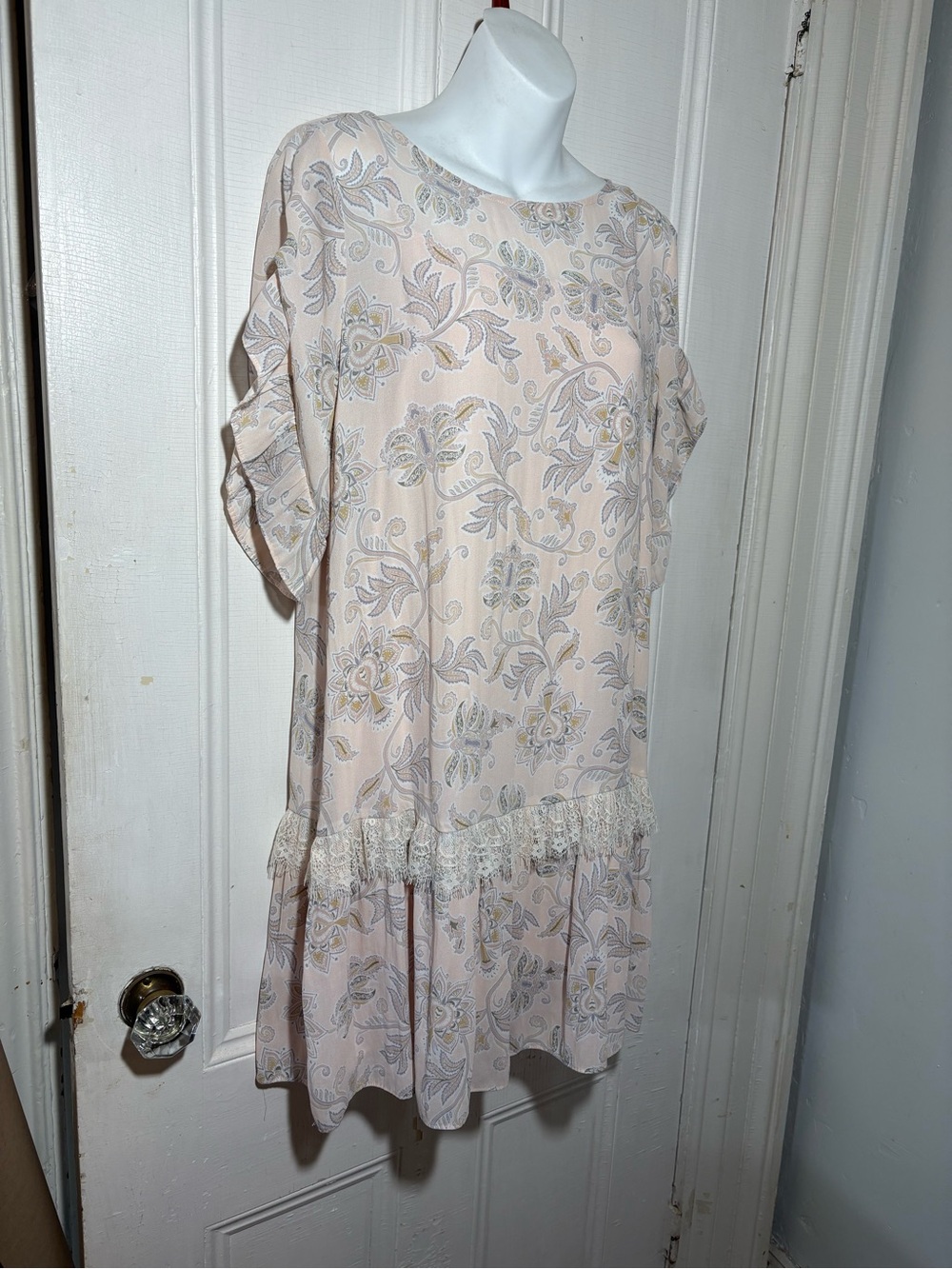 LOFT Ann Taylor pale pink paisley flapper babydoll vintage look dress lace